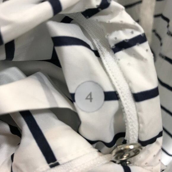 Lululemon Run In The Rain Jacket Quiet Stripe White Deep Indigo Sz 4 - Picture 9 of 15